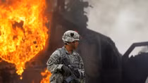 Ông Trump chỉ trích người kế nhiệm vì trì hoãn rút quân khỏi Afghanistan 