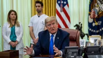 Trợ lý cá nhân của Tổng thống Trump nhiễm COVID-19