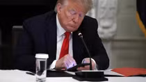 Ông Trump trở lại mạng xã hội với bài đăng mới
