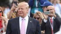 Ông Trump "hỏi tội" Twitter vì bị mất nhiều người theo dõi
