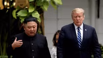 Tổng thống Trump muốn gặp Chủ tịch Kim tại khu vực phi quân sự liên Triều 