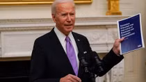 Ông Biden triển khai kế hoạch 100 triệu mũi vaccine chống COVID-19