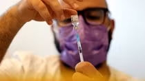 Cựu lãnh đạo thế giới kêu gọi G7 chi tiền cho vaccine toàn cầu 