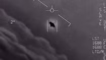 Mỹ công bố video truy đuổi UFO trên Thái Bình Dương 