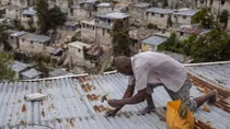 Cuba sơ tán gần 200.000 người vì bão đổ bộ 