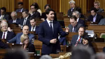 Nghị sĩ chủ lực rời khỏi đảng, ông Trudeau đau đầu