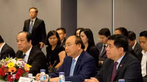 Thủ tướng đối thoại với các tập đoàn hàng đầu Singapore