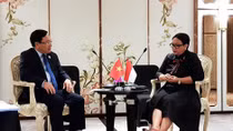 Phó Thủ tướng, Bộ trưởng Ngoại giao Phạm Bình Minh gặp Bộ trưởng Ngoại giao Indonesia 