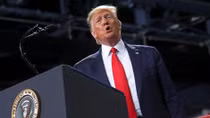 Hơn 40% người Mỹ được hỏi muốn ông Trump bị phế truất