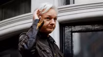 Ông trùm WikiLeaks có nguy cơ rơi vào tay Mỹ