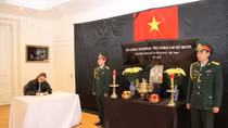 Lễ viếng và mở sổ tang nguyên Tổng Bí thư Đỗ Mười tại Pháp và Canada