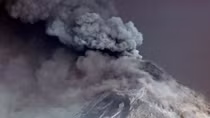 Núi lửa phun trào, hàng ngàn người Guatemala phải sơ tán