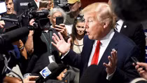 Cuộc họp báo đầu tiên của Donald Trump trên cương vị Tổng thống đắc cử