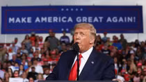 Ông Trump: Bà Harris sẽ không bao giờ trở thành nữ tổng thống đầu tiên của Mỹ