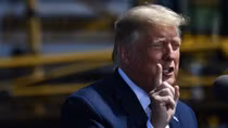 Ông Trump quyết liệt phản pháo chỉ trích từ cựu đệ nhất phu nhân 