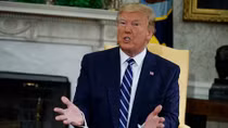 Ông Trump nghi ngờ máy bay Mỹ bị "bắn nhầm"