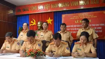 CSGT Công an 7 tỉnh, thành phố giáp ranh ký kết kế hoạch phối hợp