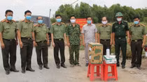 Khen thưởng người cung cấp thông tin phát hiện người nhập cảnh trái phép