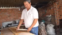 Bảo tồn và phát huy giá trị di sản văn hóa phi vật thể nghề làm bánh tráng phơi sương