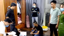Phá đường dây đánh bạc hàng trăm triệu dưới hình thức lô đề