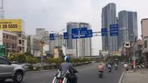 Xe máy được chạy vào hầm chui đường Nguyễn Hữu Cảnh