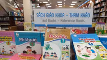 "Loạn" sách tham khảo lớp 1
