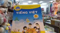 Các trường không được bắt buộc học sinh mua sách tham khảo