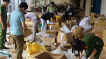 Tạm giữ gần 800 kg hàng hoá không rõ nguồn gốc của kho hàng bán online