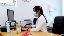 Bác sĩ sáng chế vật dụng giúp hết đau tai khi đeo khẩu trang