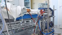Bệnh nhân phi công người Anh không sốt, vẫn tiên lượng nặng