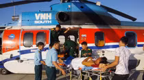 Bệnh viện quân y 175 dùng trực thăng đưa ngư dân Trường Sa đi cấp cứu