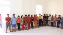 Tụ điểm đánh bạc "khủng" trong vườn cao su