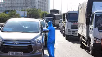 Các phương tiện từ nơi khác qua Gò Vấp và phường Thạnh Lộc không được dừng