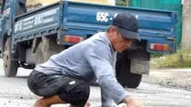 Việc làm bình dị mà cao quý