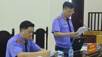 Những níu kéo chết người