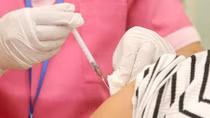 Kiến nghị hỗ trợ tiêm vaccine cho công nhân dệt may