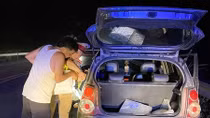 CSGT đi hơn 60km mua xăng giúp tài xế ô tô