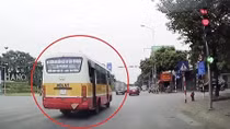 Phạt 4 triệu đồng tài xế xe buýt vượt đèn đỏ