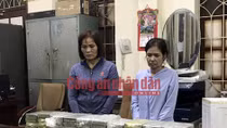 Nữ chủ xe khách nhiễm HIV cầm đầu đường dây vận chuyển 80 bánh heroin