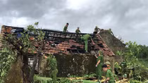 Tập trung giúp dân khắc phục hậu quả lốc xoáy