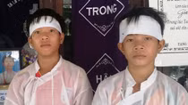Hai cháu bé mồ côi cần được giúp đỡ