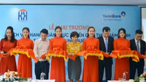 Hà Nội: Bệnh viện công đầu tiên thanh toán viện phí không dùng tiền mặt