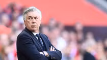 Chia tay Ancelotti, Bayern Munich muốn dùng thầy nội
