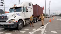 Tổng kiểm soát xe tải, xe khách trên cao tốc TP HCM – Trung Lương