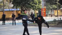 “Những bông hoa thép" giữa lòng thủ đô