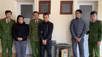 Hai vợ chồng rủ bạn học gây 6 vụ đục két trộm tiền