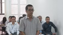 4 ngân hàng lớn bị một nhân viên quèn cho sập bẫy