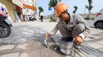 Đề xuất lát vỉa hè Hà Nội bằng gạch bê tông giả đá