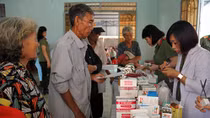 Khám bệnh, phát thuốc miễn phí cho người dân nghèo huyện Tân Biên