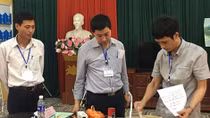 Tạm đình chỉ công tác 30 ngày đối với giám thị “tuồn” đề thi ra ngoài